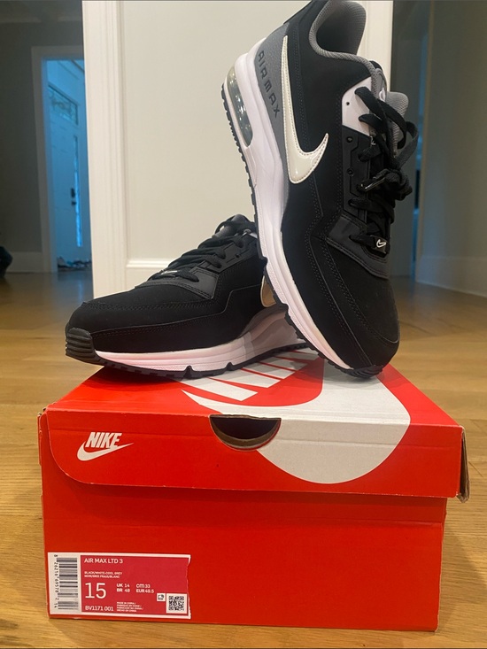 Nike Other - Nike Air Max Men's Black and White Running Sneakers